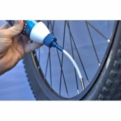 Liquide Préventif Tubeless Squirt Seal 7 Liquide Préventif Tubeless Squirt Seal -Boutique Pneus et Chambres à Air pas cher liquide preventif tubeless squirt seal 2